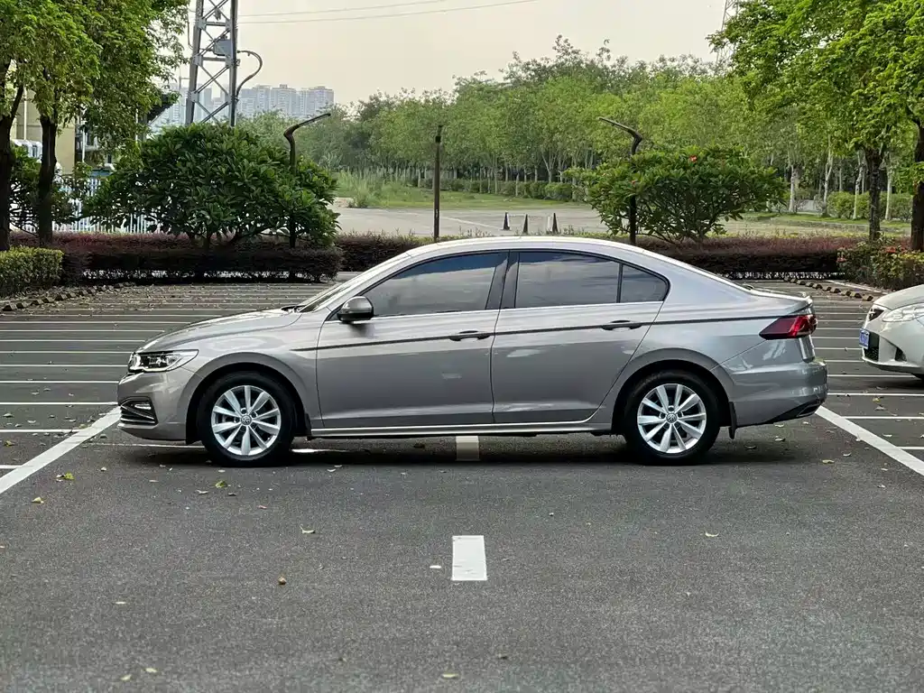 Volkswagen Bora 2020 1.5L AT Comfort