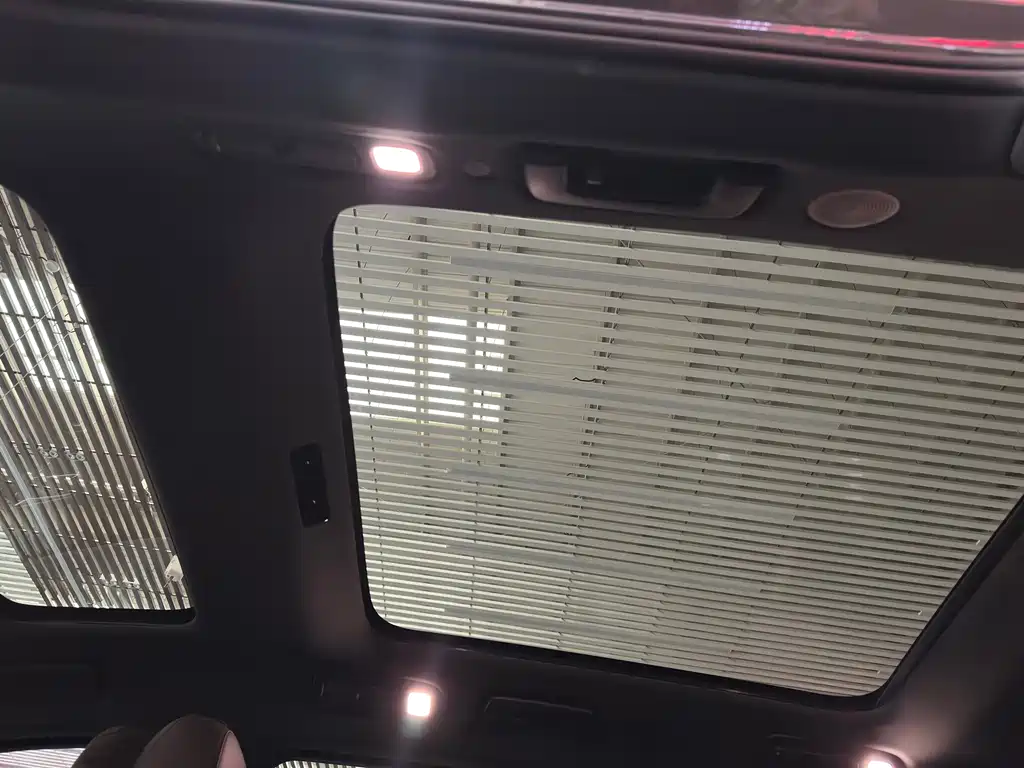 Li Auto Li L8 — миниатюра 10