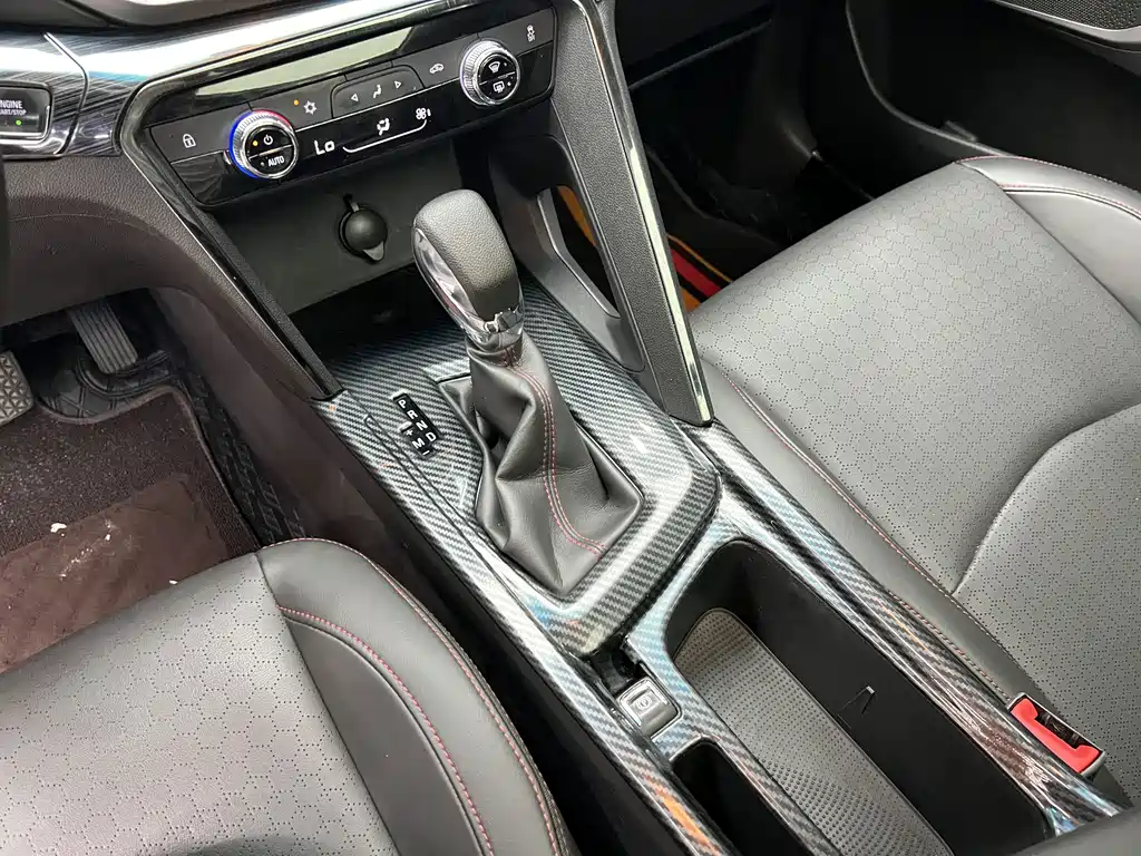 Chevrolet Volando — миниатюра 12