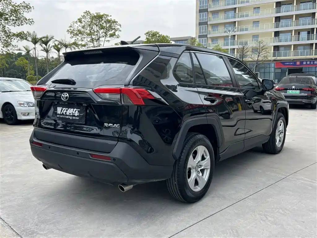 TOYOTA RAV4 RONGFANG