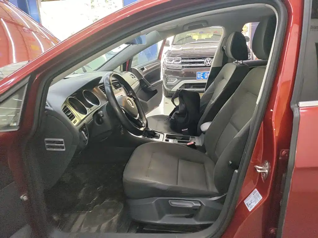 Volkswagen Golf — миниатюра 15