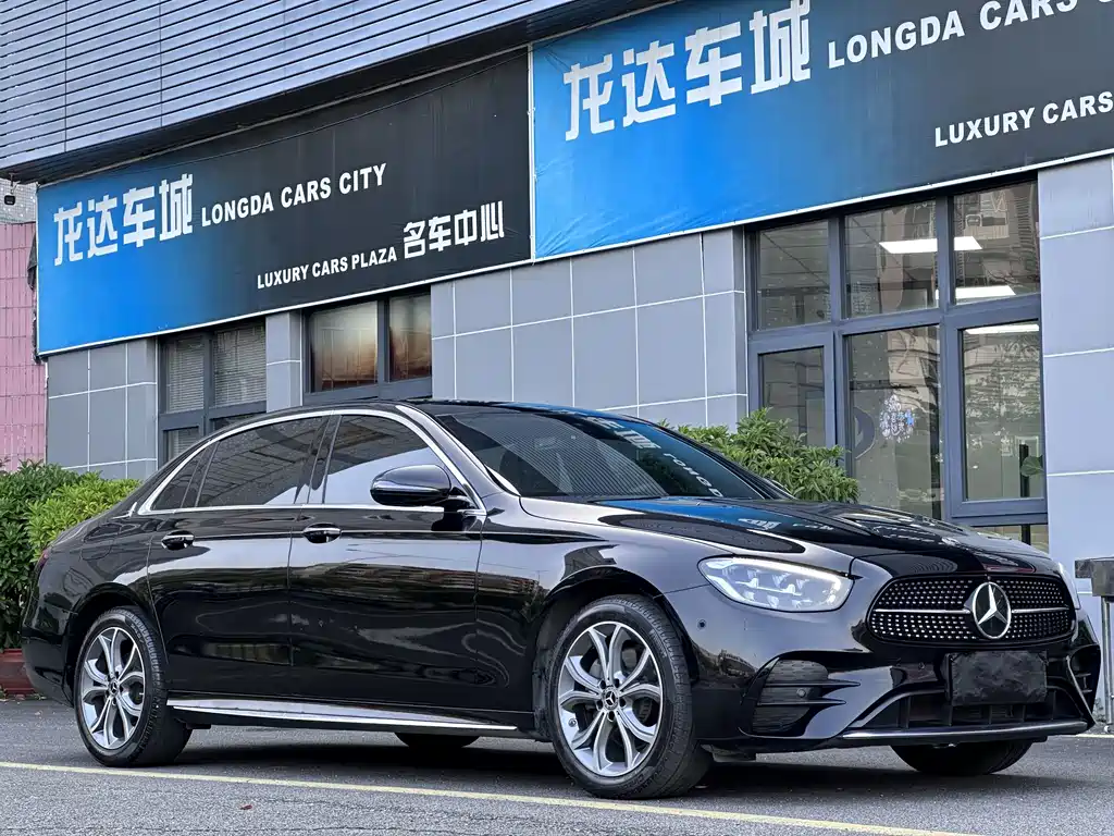 Mercedes-Benz E-Class — миниатюра 3