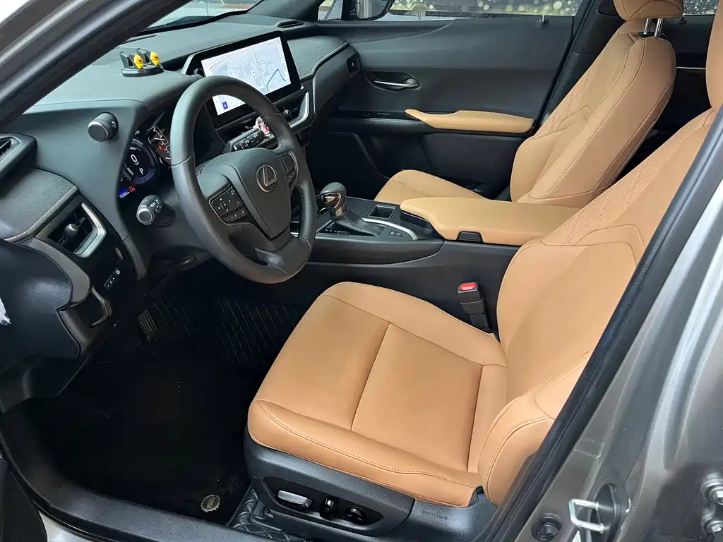 Lexus UX — миниатюра 9