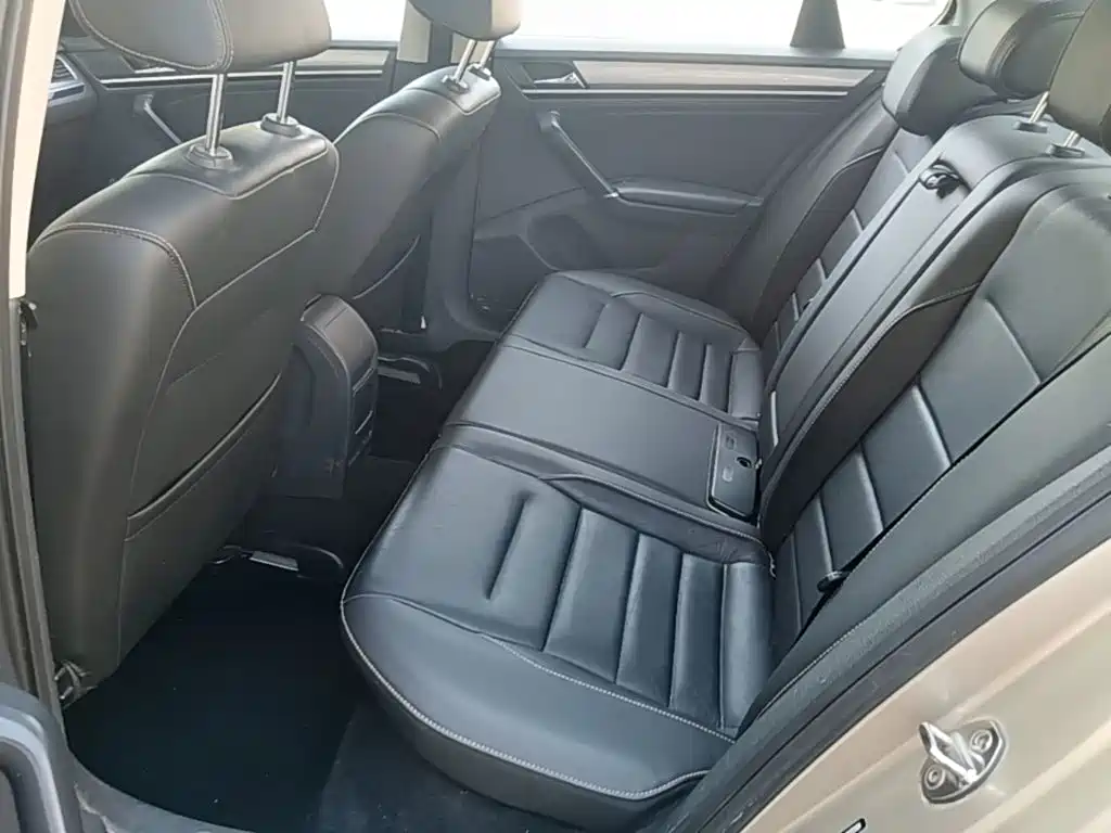 Volkswagen Bora — миниатюра 17
