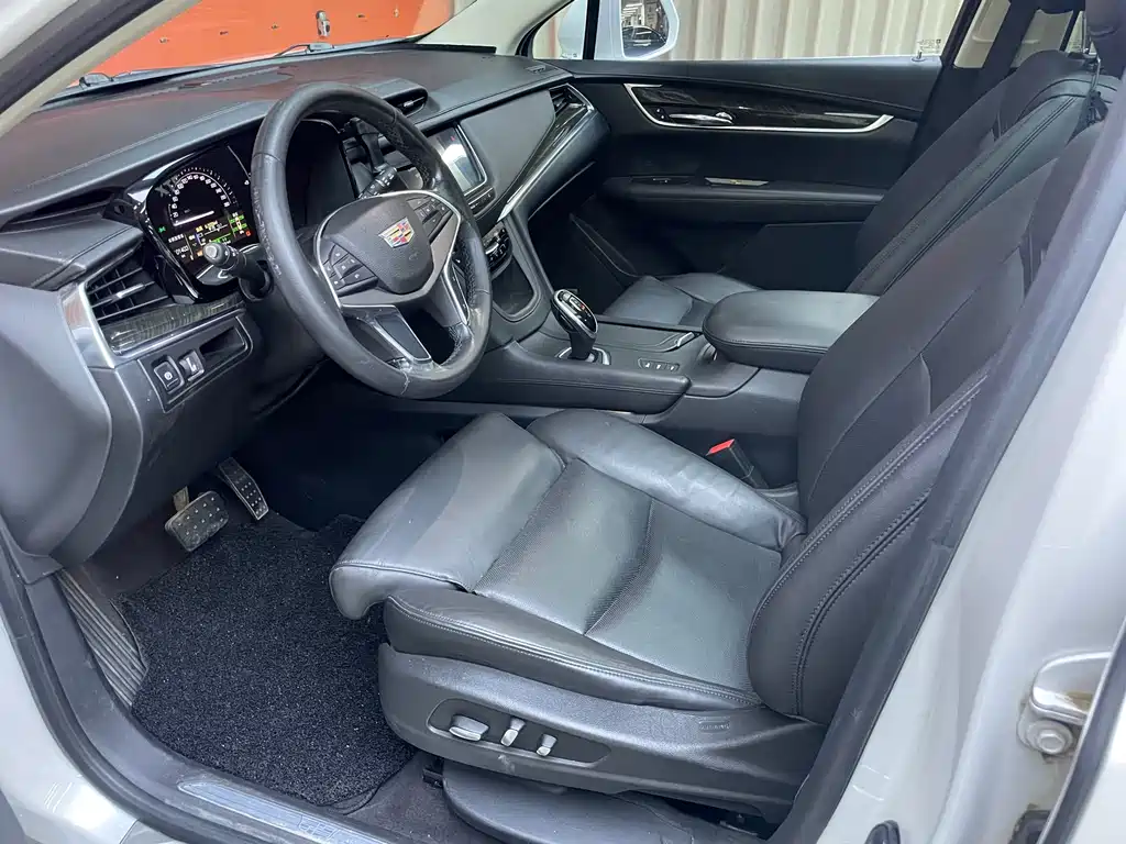 Cadillac XT5 28T 4WD Luxury Type, фото 7