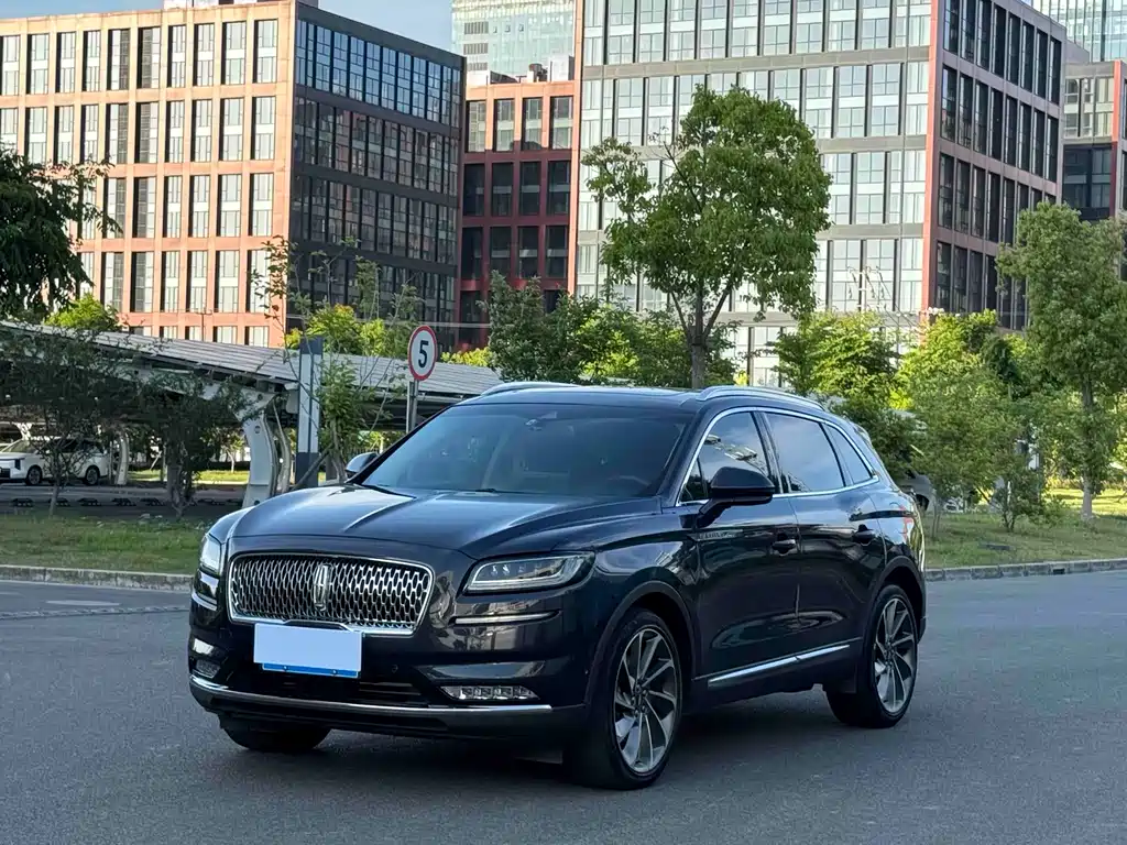 Lincoln Nautilus 2022