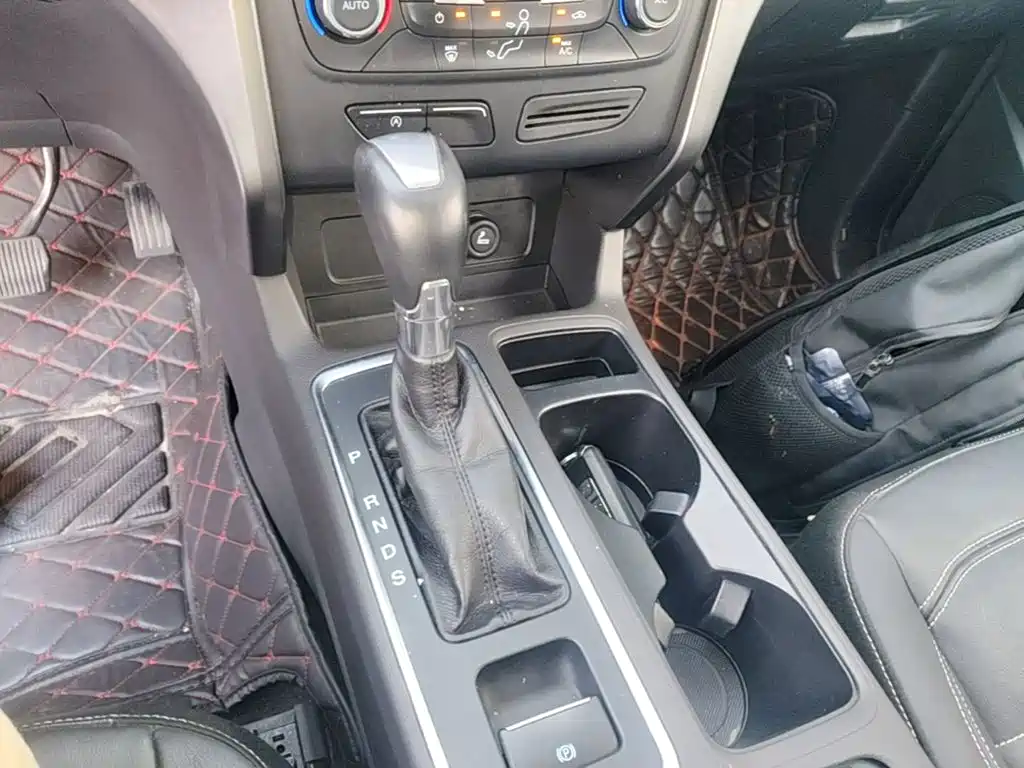 Ford Kuga — миниатюра 14