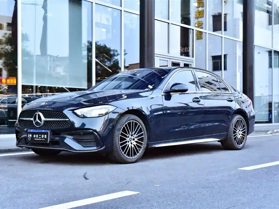 Mercedes-Benz C-Class 2024
