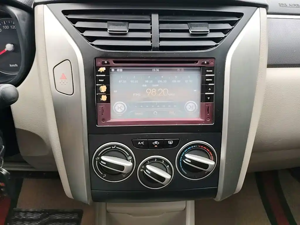 Venucia R50 — миниатюра 13