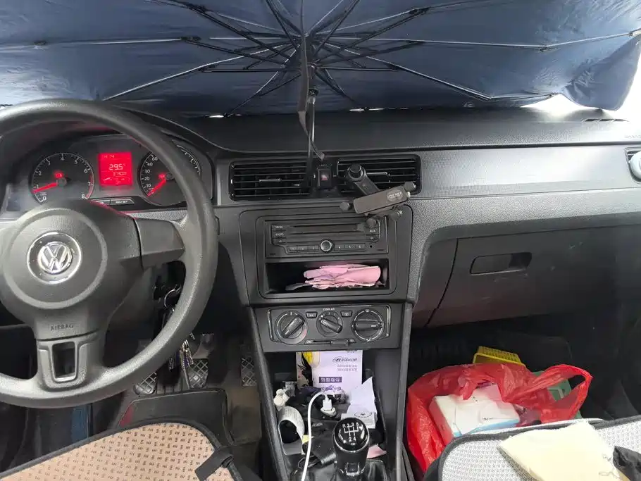 Volkswagen Santana — миниатюра 13