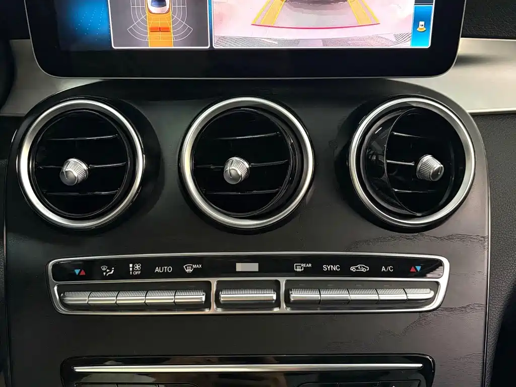 Mercedes-Benz C-Class — миниатюра 14
