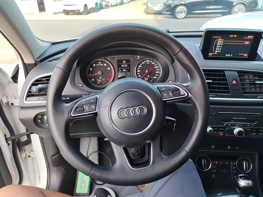 Audi Q3 — миниатюра 11