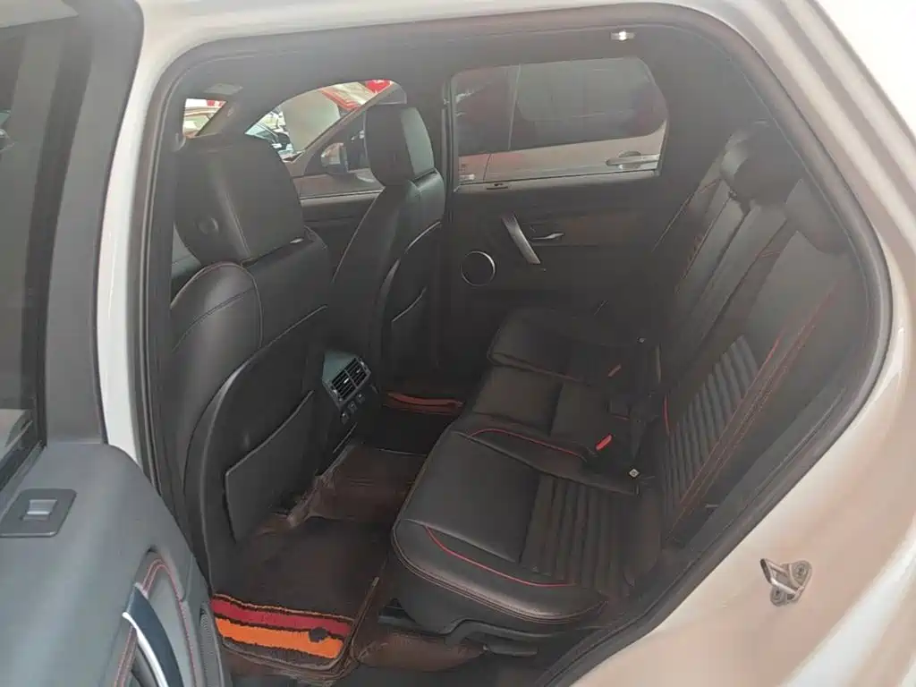 Land Rover Discovery Sport — миниатюра 17