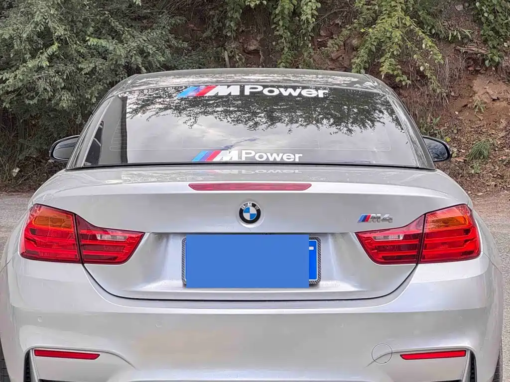 BMW M4 — миниатюра 5