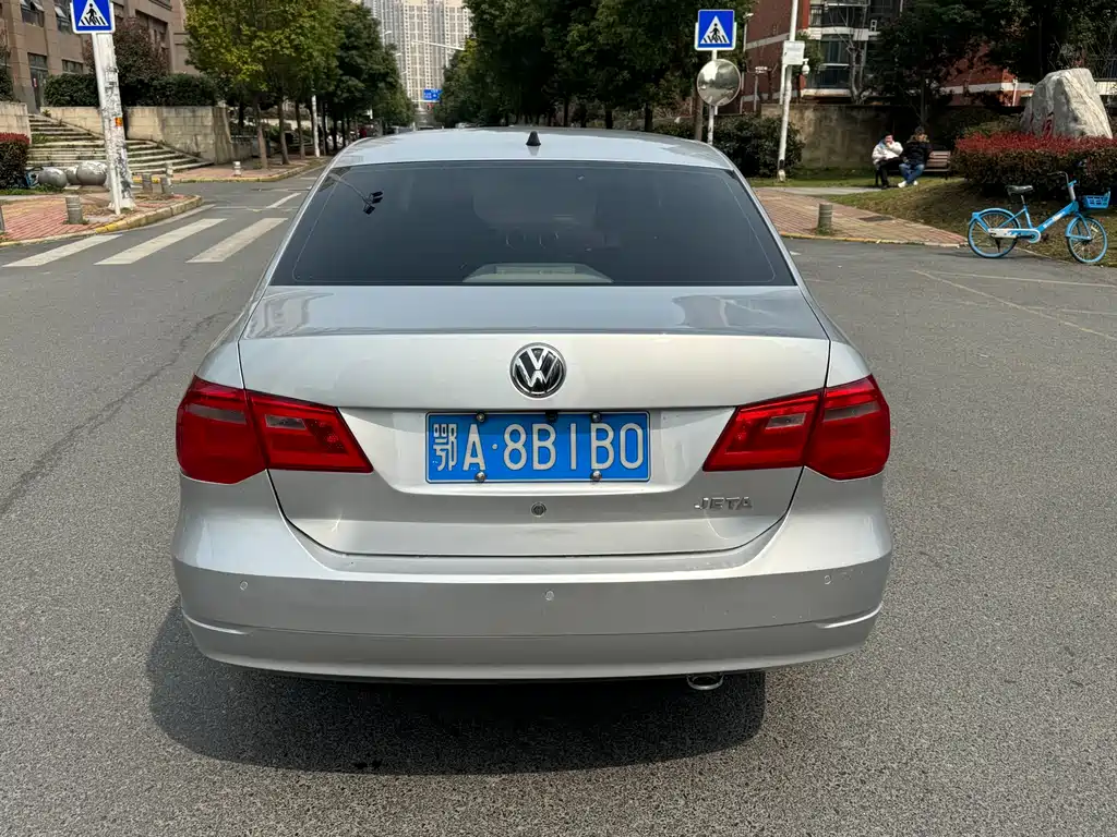 Volkswagen Jetta 2015 1.6L AT Comfort