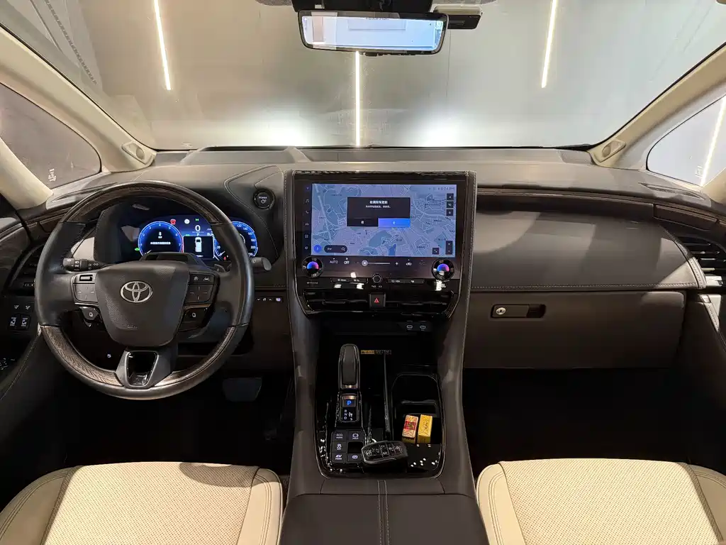 Toyota Alphard 2024 2.5L Luxury