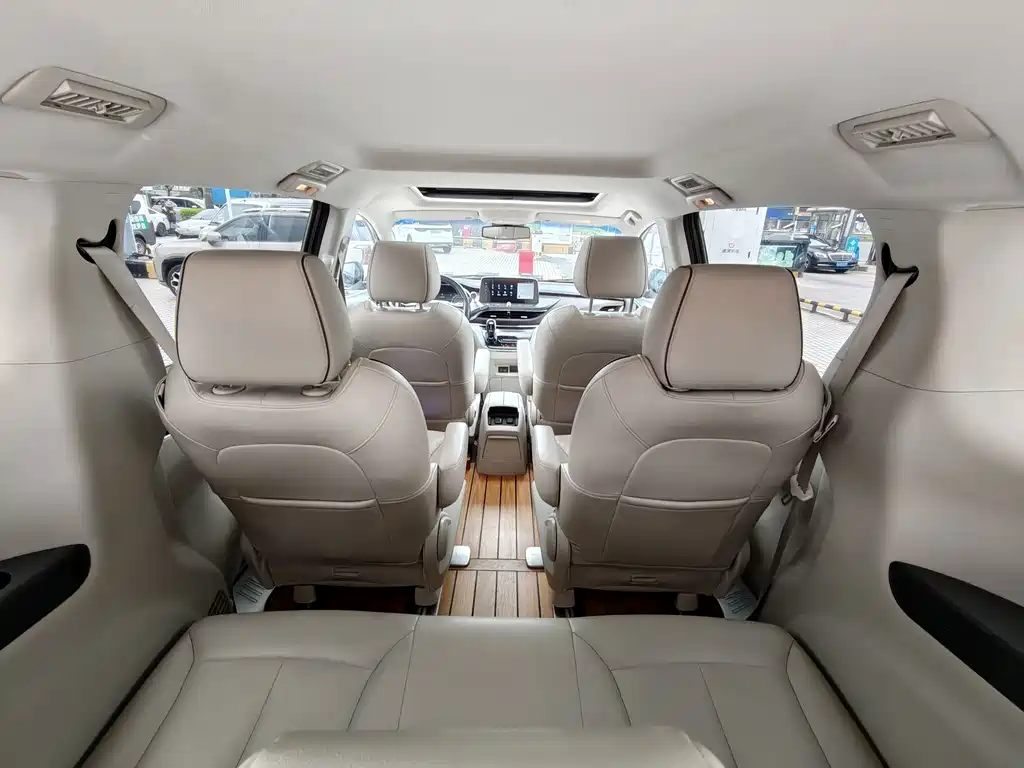 Buick GL8 — миниатюра 11