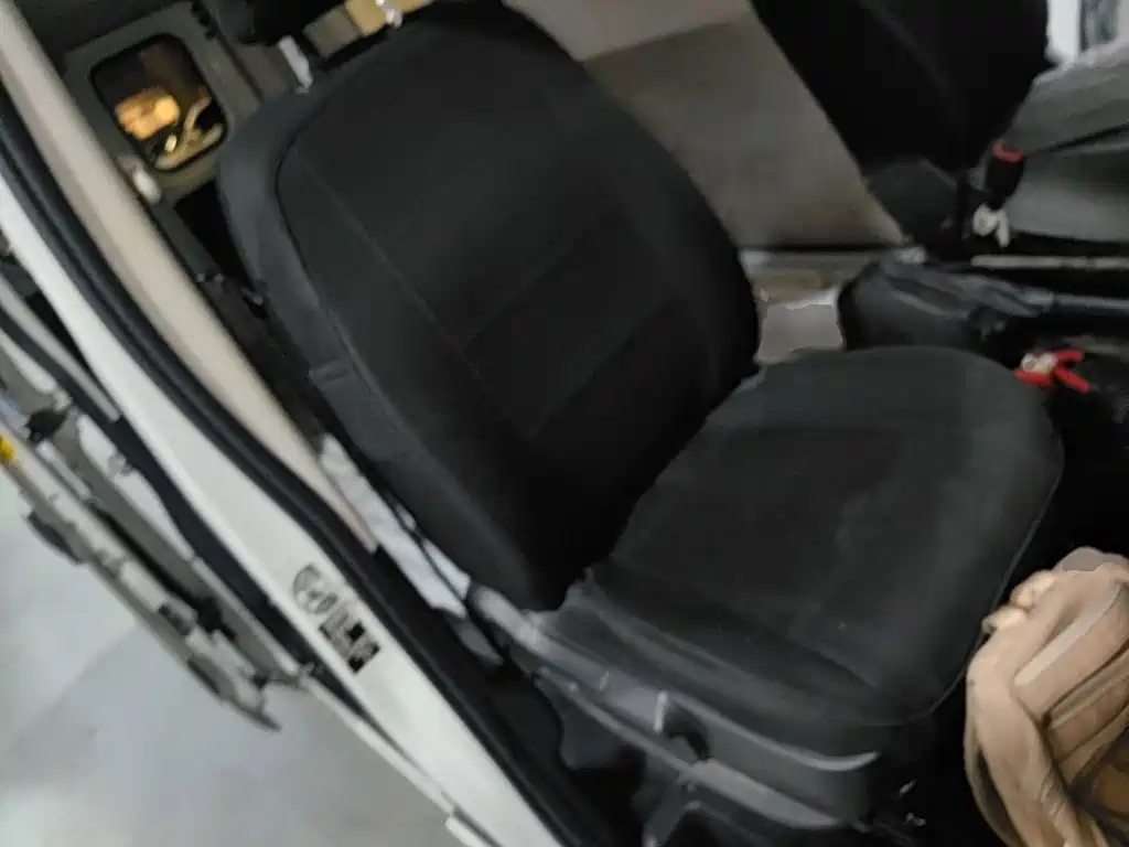 IVECO Ousheng — миниатюра 25
