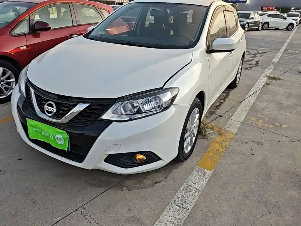 Nissan Tiida — миниатюра 2