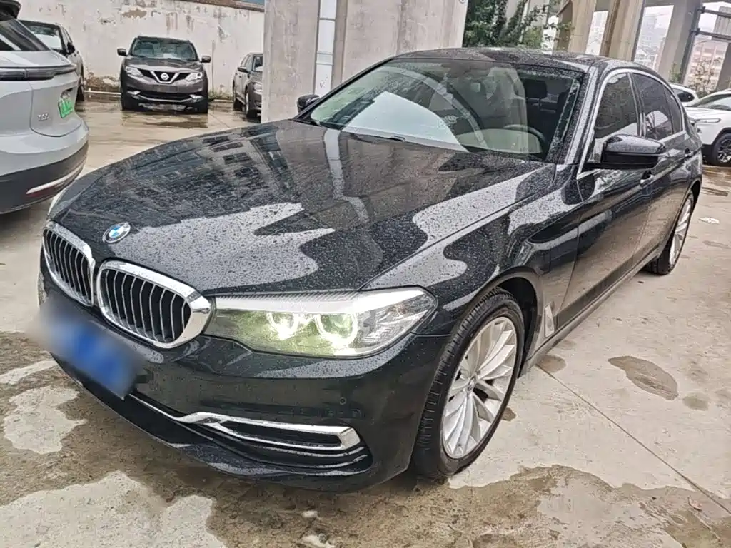 BMW 5 Series — миниатюра 2