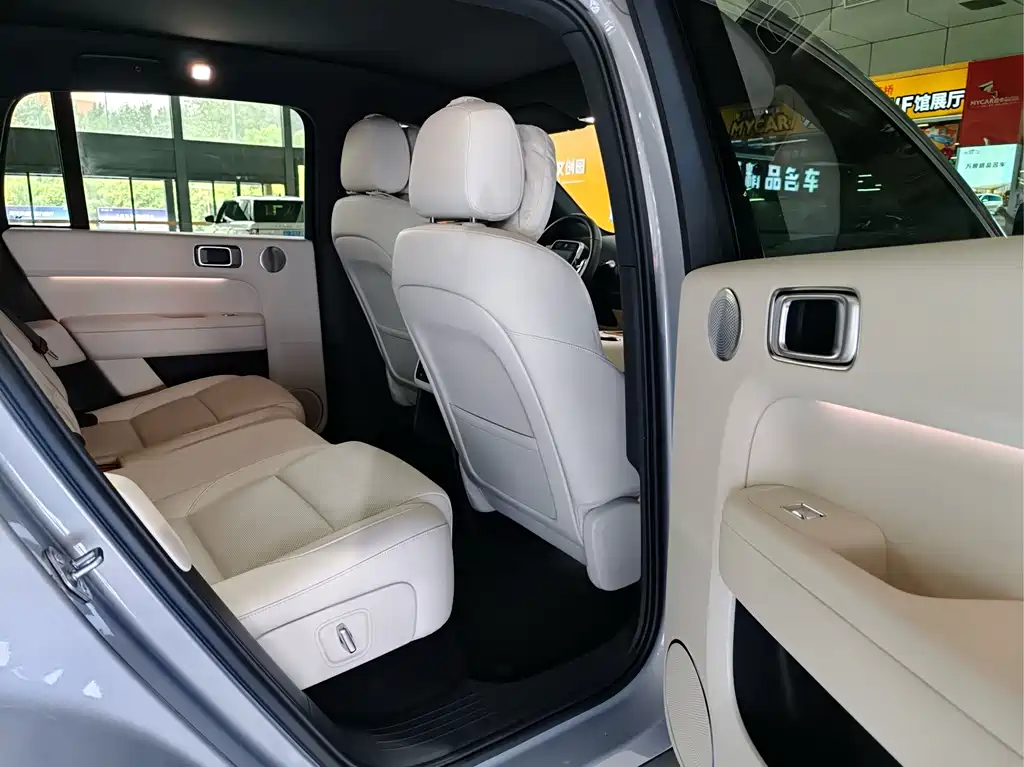 Li Auto Li L6 — миниатюра 10