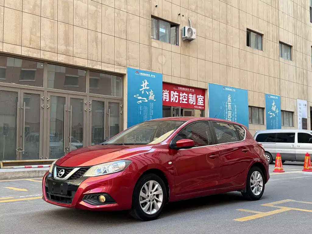 Nissan Tiida