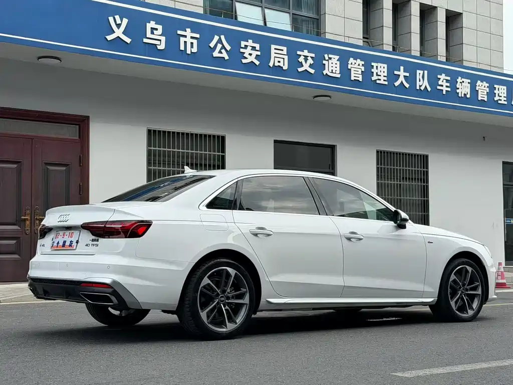 Audi A4L — миниатюра 9
