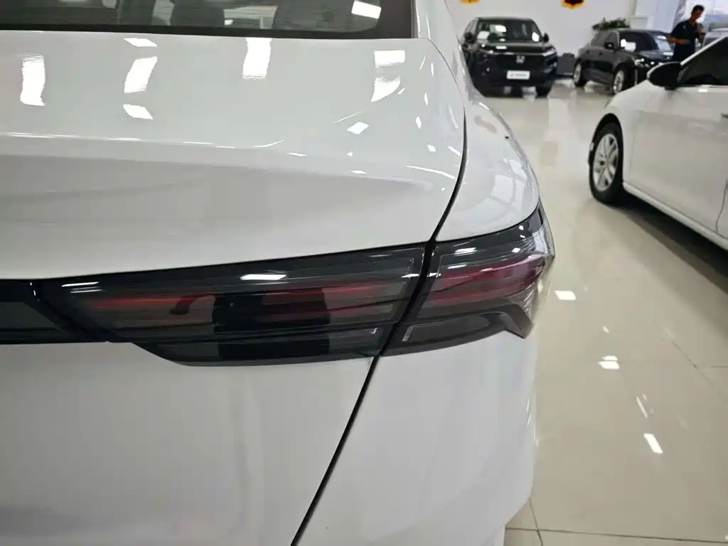 Geely Binrui — миниатюра 8