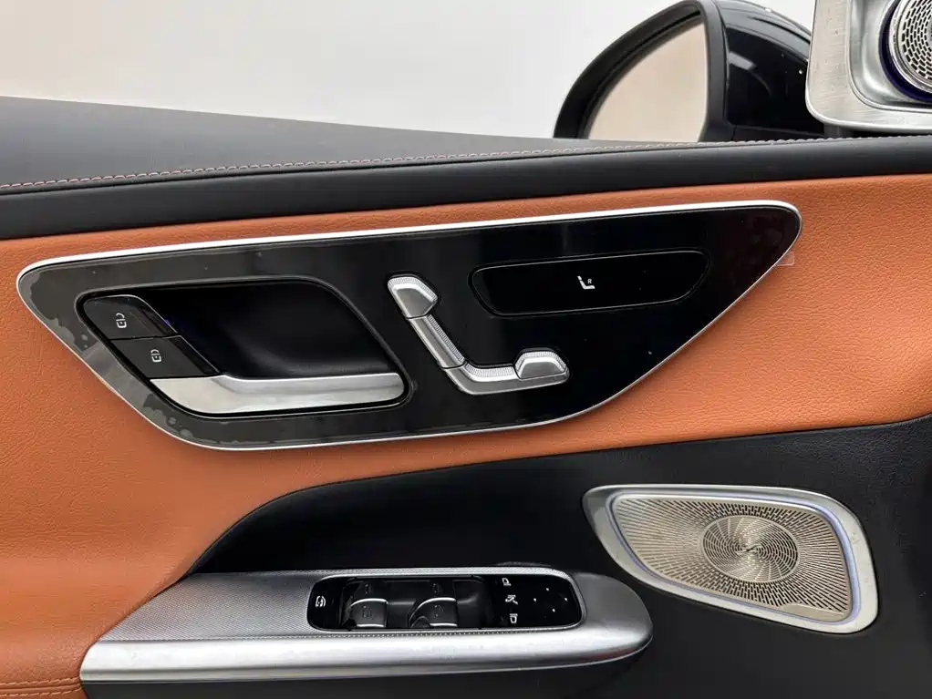 Mercedes-Benz GLC — миниатюра 16