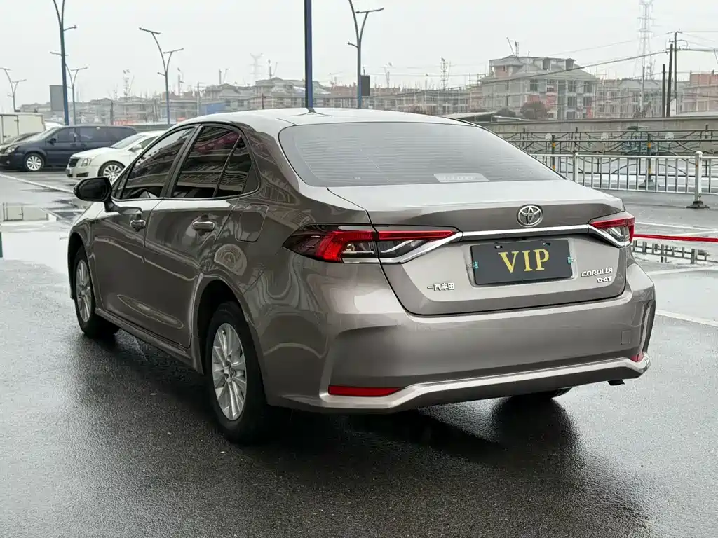 Toyota Corolla — миниатюра 4