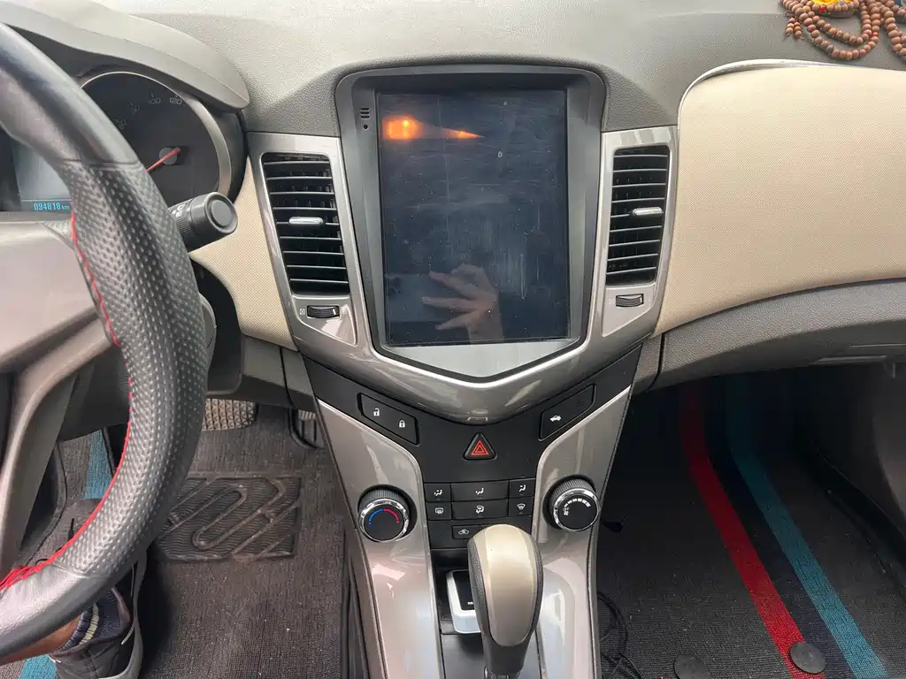 Chevrolet Cruze — миниатюра 12