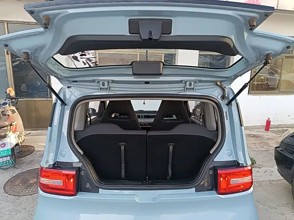 Wuling MINIEV — миниатюра 19