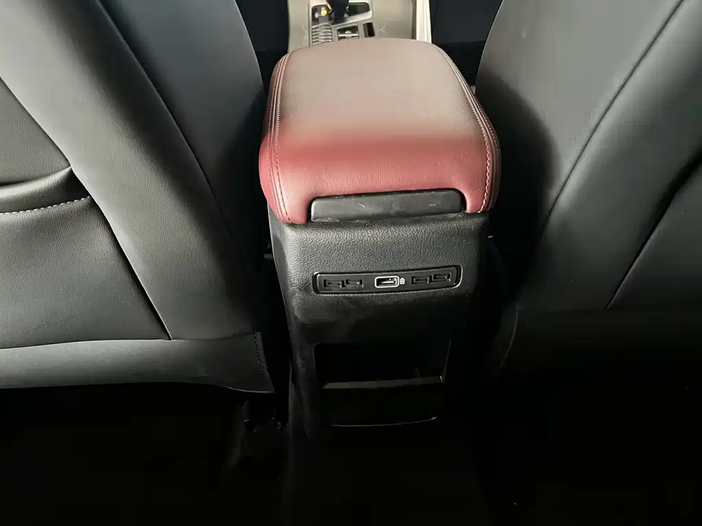 Geely Binyue — миниатюра 22