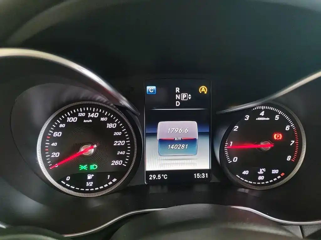 Mercedes-Benz C-Class — миниатюра 12