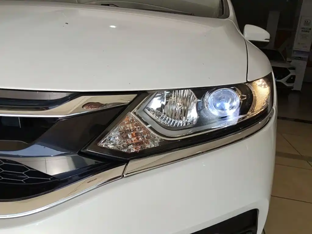 Honda Jade — миниатюра 24