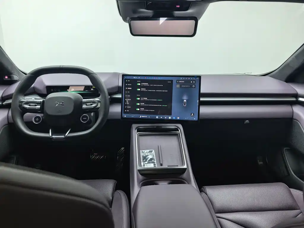 XPeng P7 — миниатюра 8