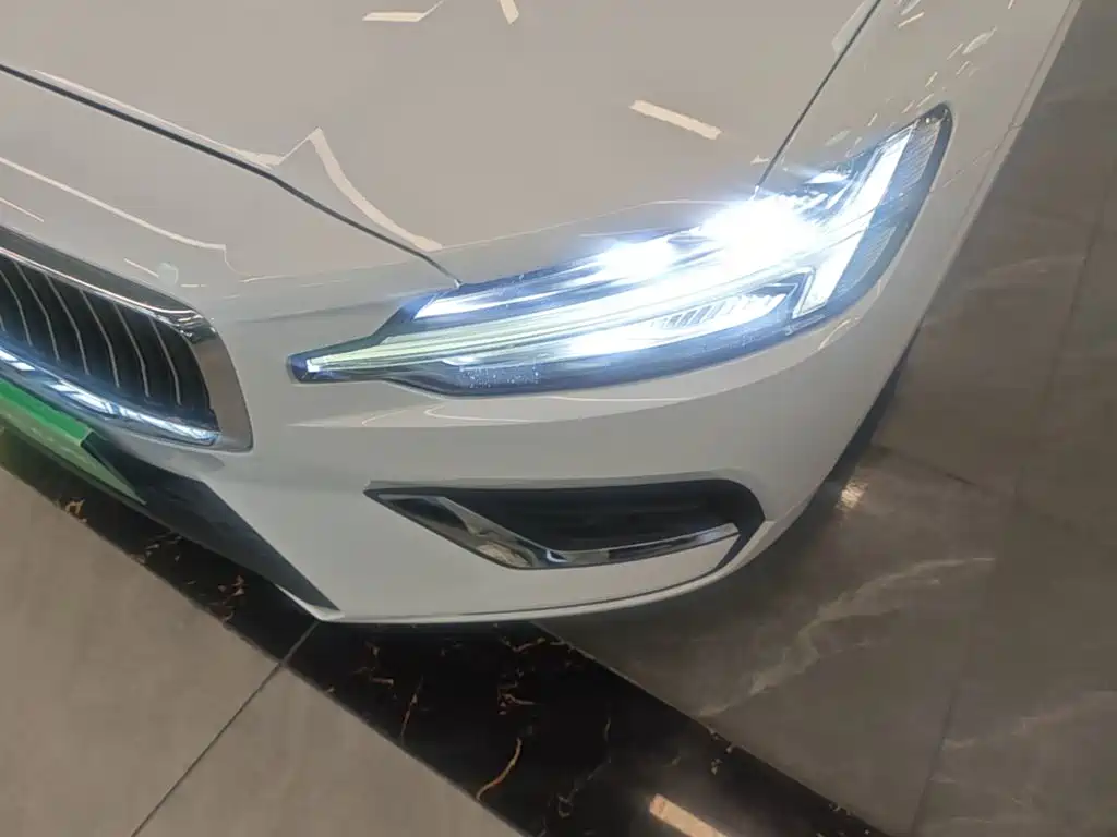 Volvo S60 — миниатюра 24