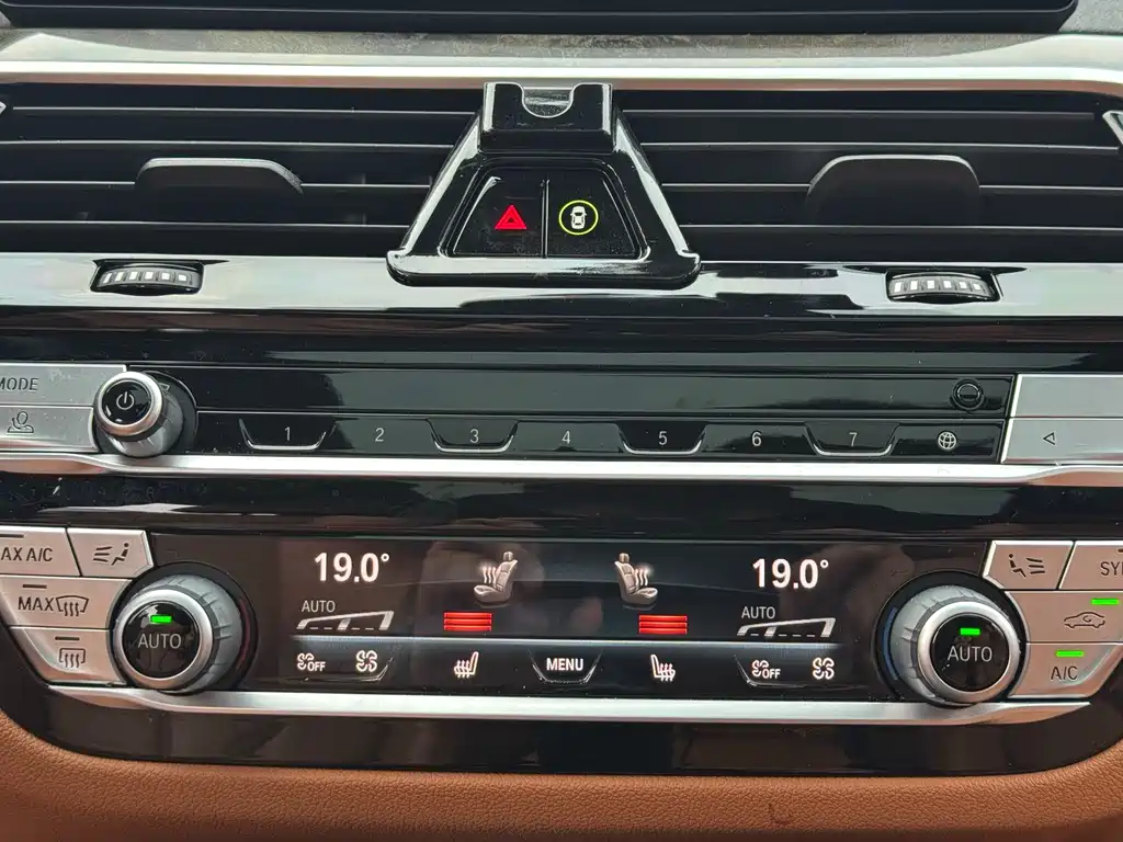 BMW 6 Series GT — миниатюра 14