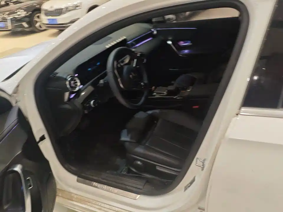Mercedes-Benz A-Class — миниатюра 7