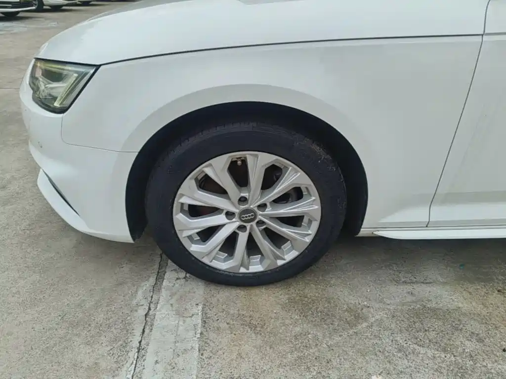 Audi A4L — миниатюра 23