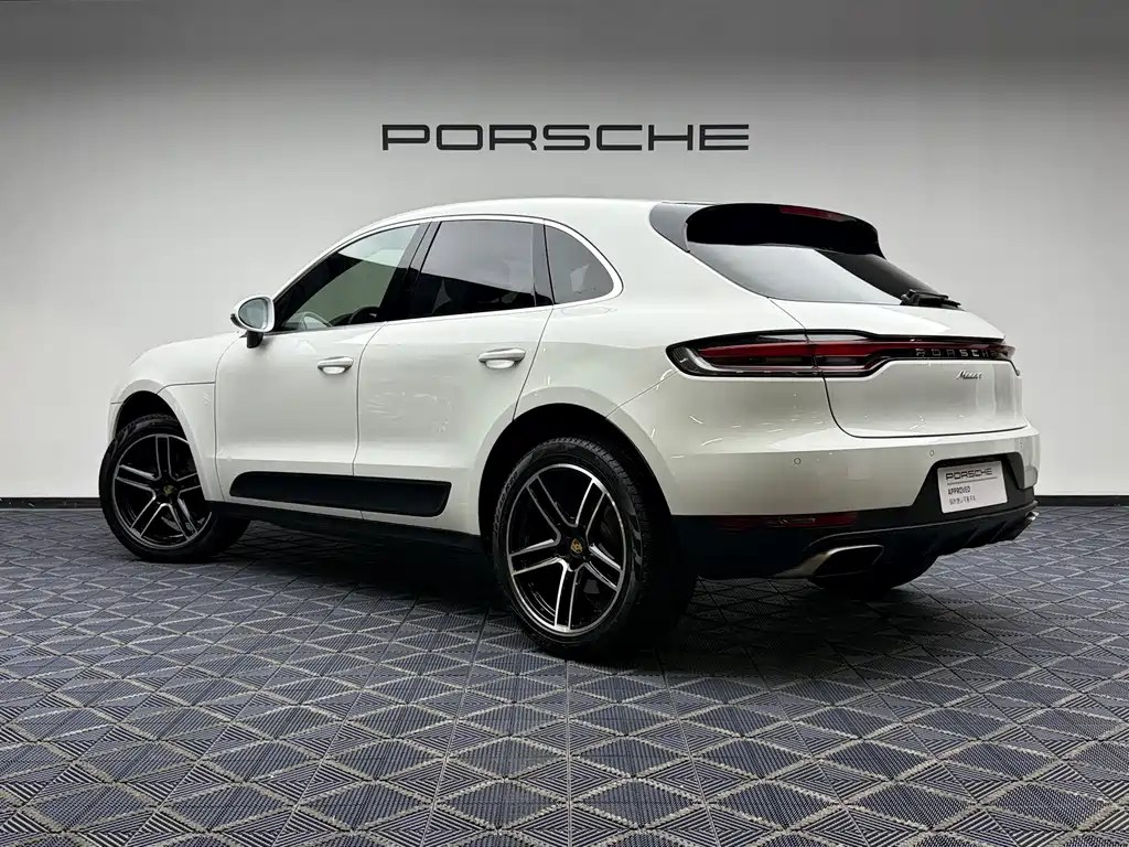 Porsche Macan — миниатюра 10