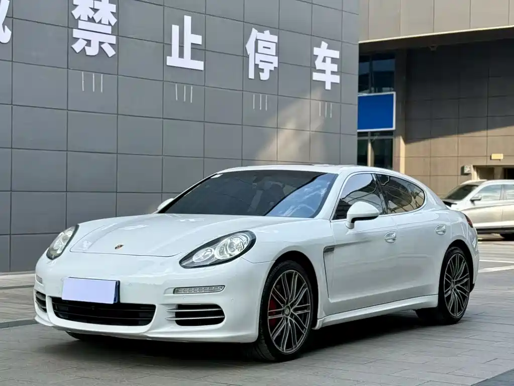 Porsche Panamera 2014