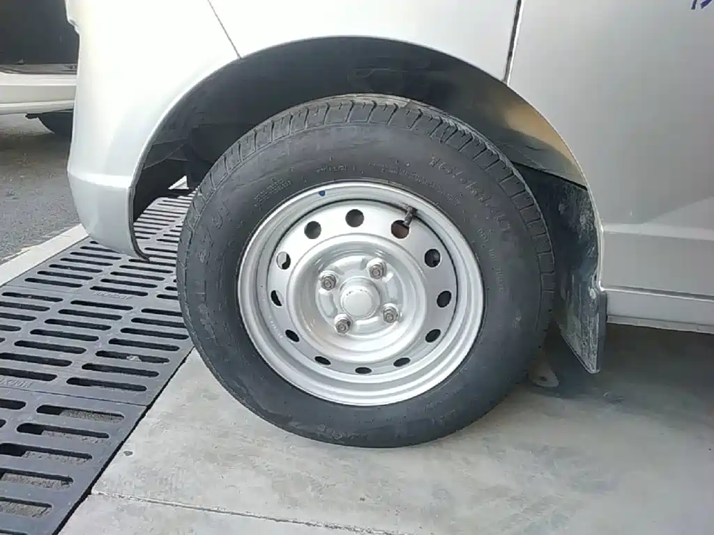 Wuling Rongguang S — миниатюра 23