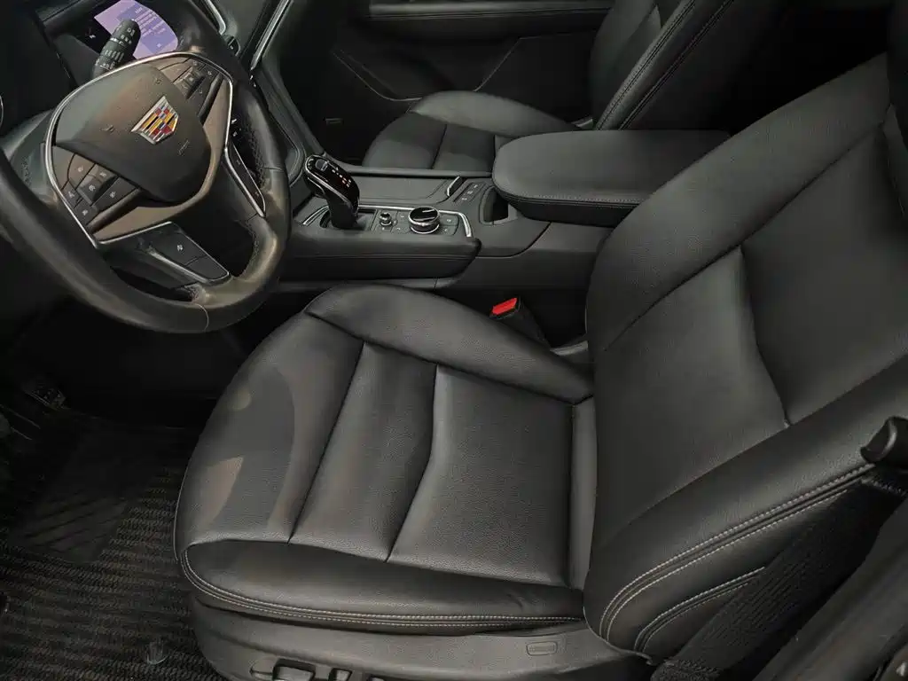 Cadillac XT5 — миниатюра 9