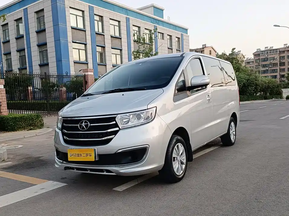 JAC Refine Refine M3