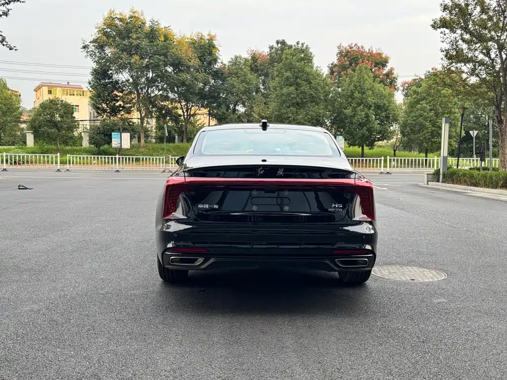 Hongqi Hongqi H5 — миниатюра 6