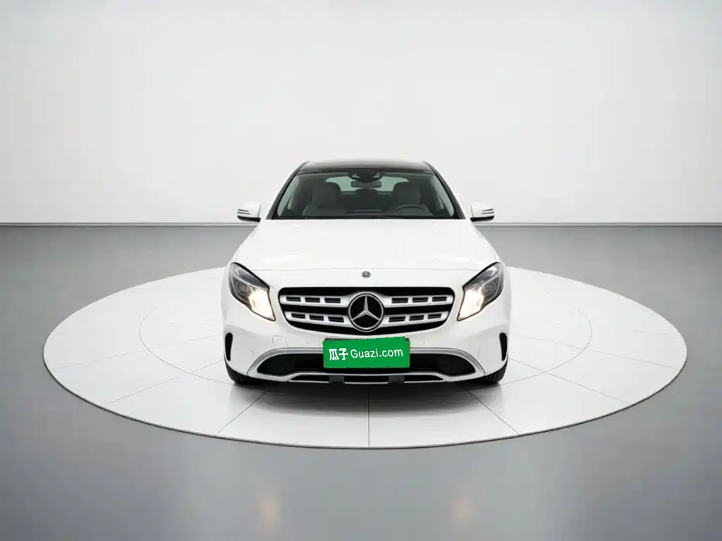 Mercedes-Benz GLA — миниатюра 2