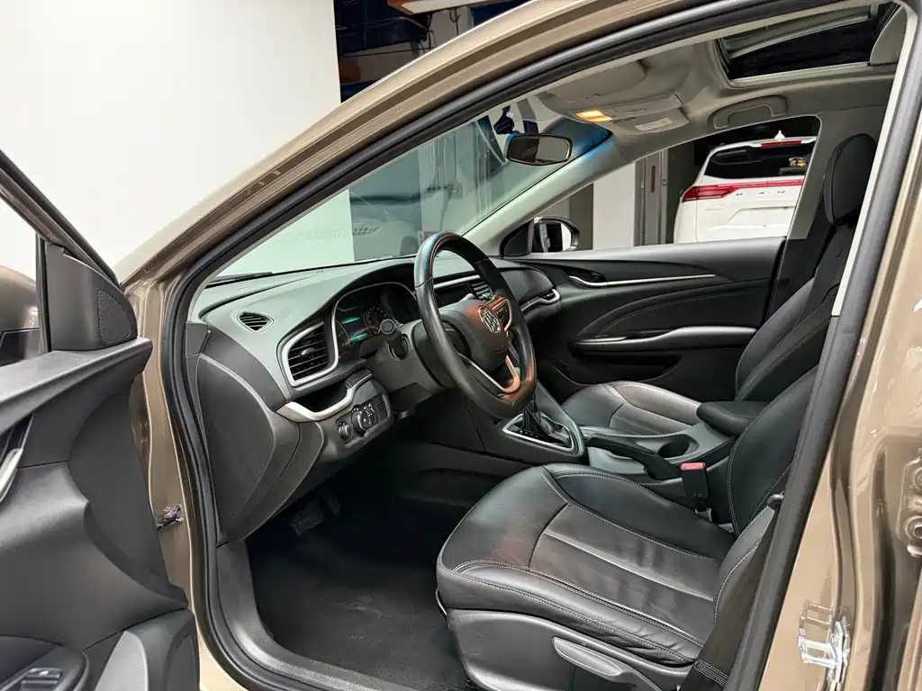 Buick Excelle — миниатюра 7