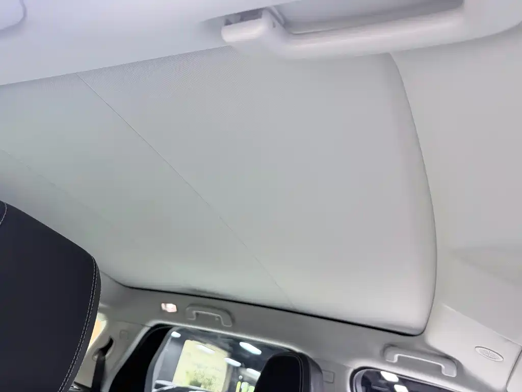 Land Rover Discovery Sport Hybrid — миниатюра 7