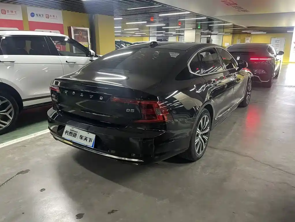 Volvo S90 — миниатюра 4